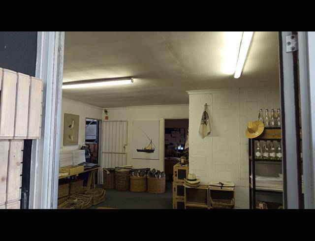 1,080M² WAREHOUSE TO LET IN NDABENI